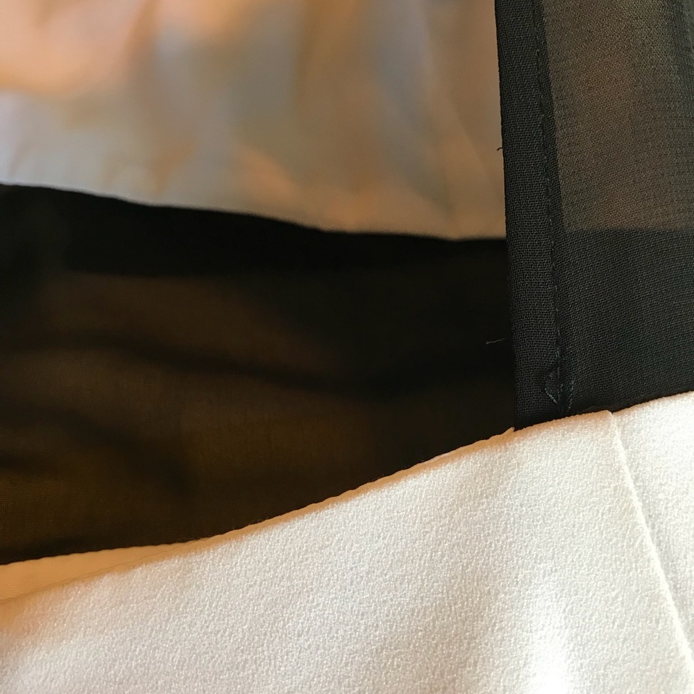 Dress - Picture 7 of 8